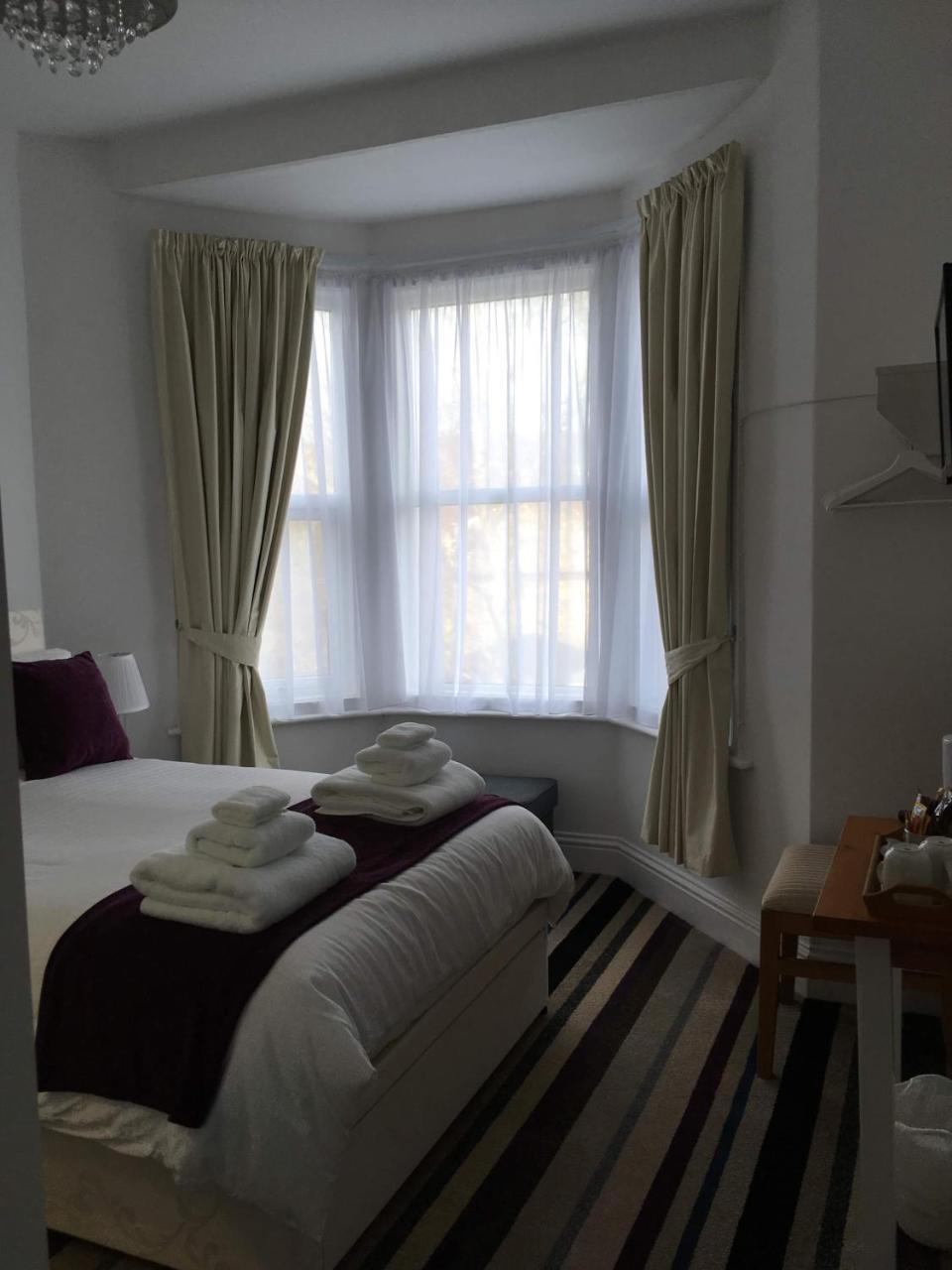 Fernville Guest House Weston-super-Mare Buitenkant foto