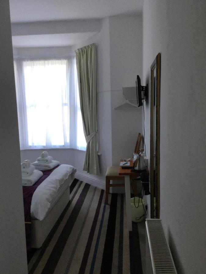 Fernville Guest House Weston-super-Mare Buitenkant foto